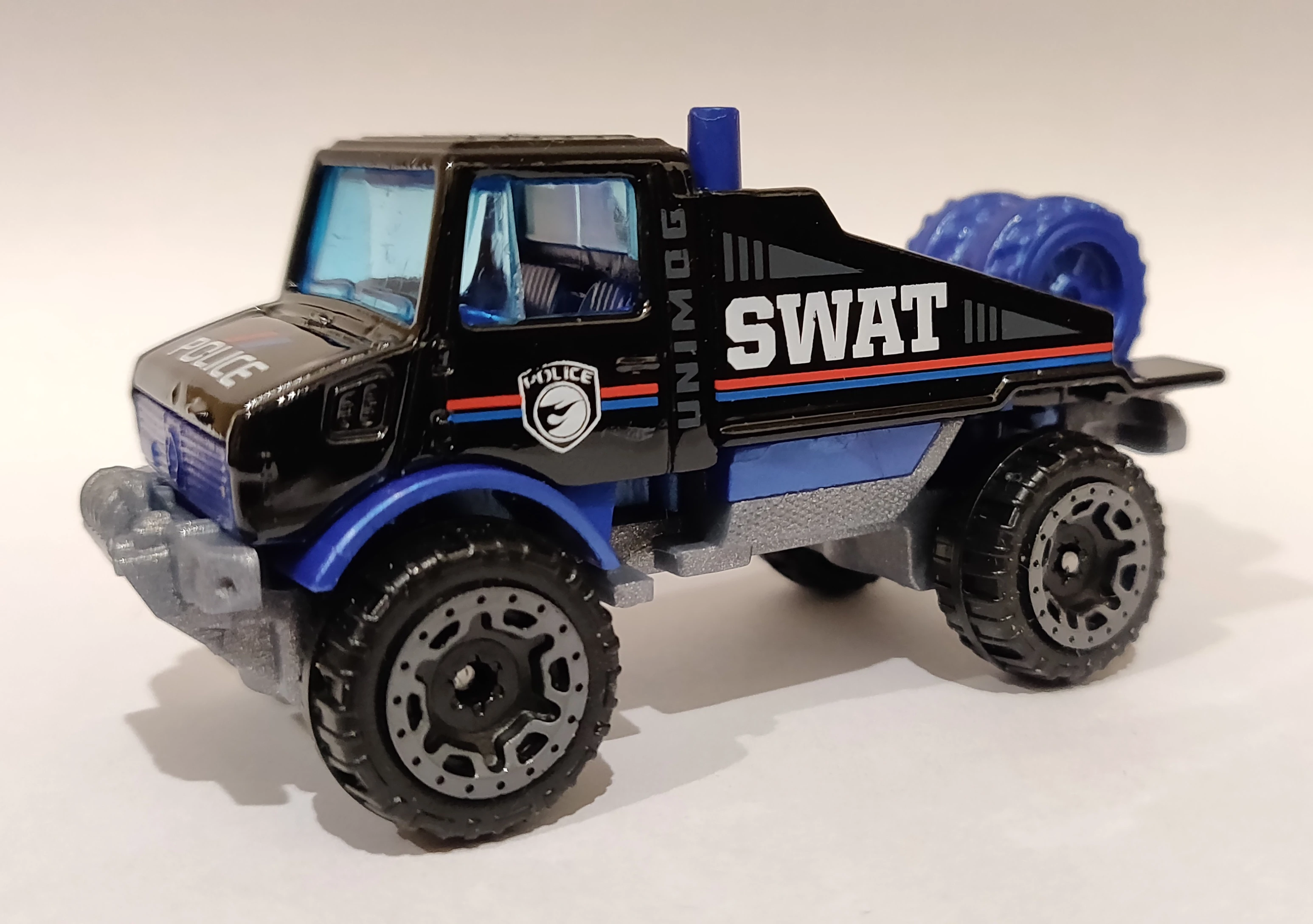 Mercedes-Benz Unimog 1300