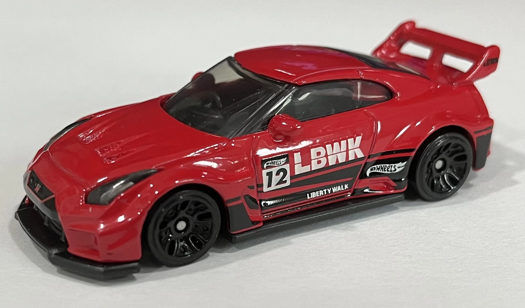 LB-Silhouette WORKS GT Nissan 35GT-RR VER.2 (2nd Color)