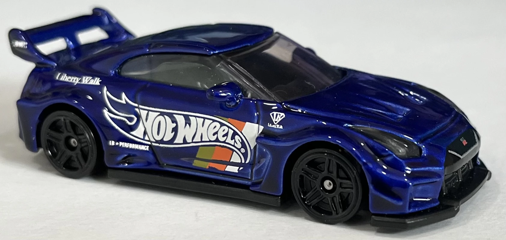 LB-Silhouette WORKS GT Nissan 35GT-RR VER.2