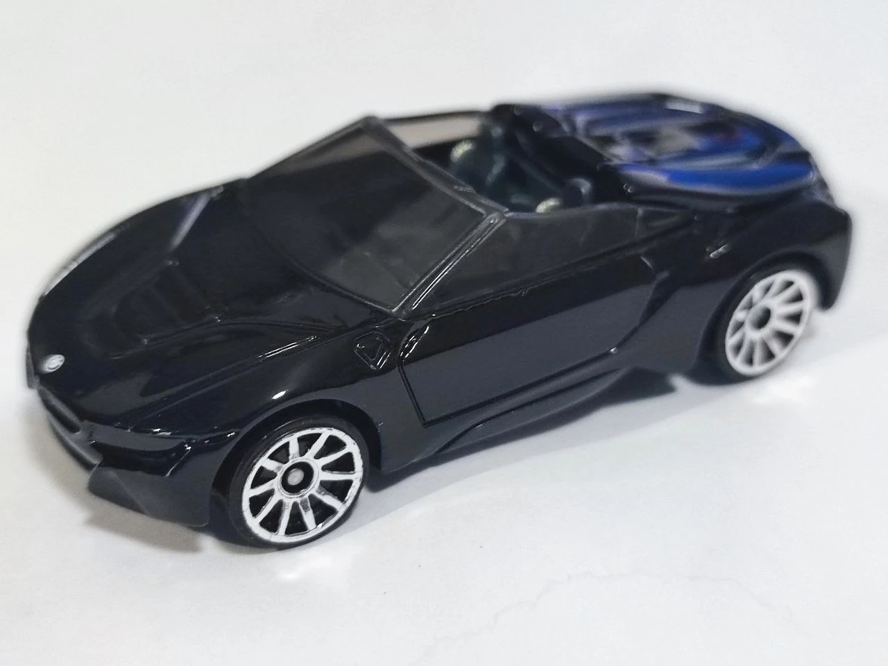 BMW i8 Roadster (2nd Color)