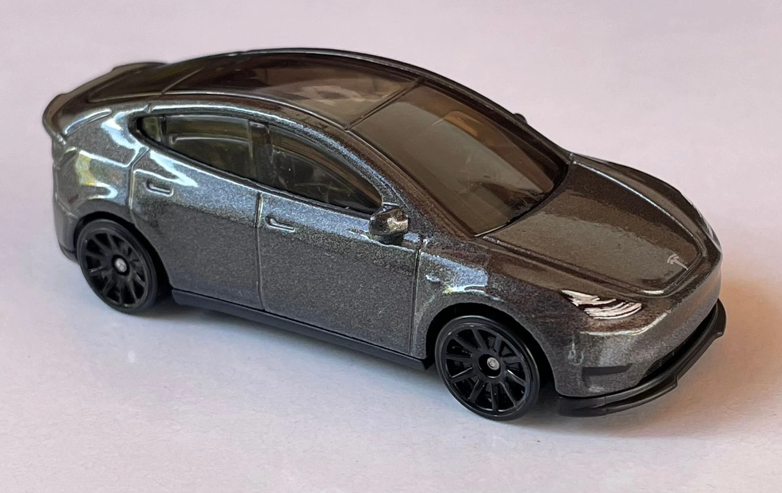 Tesla Model Y (3rd Color)