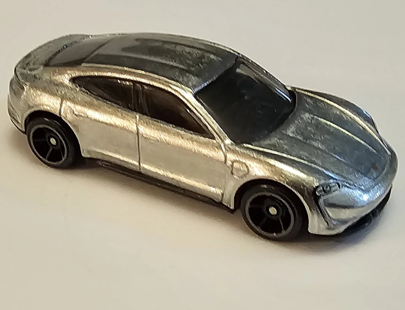 Porsche Taycan Turbo S (2nd Color - Zamac)