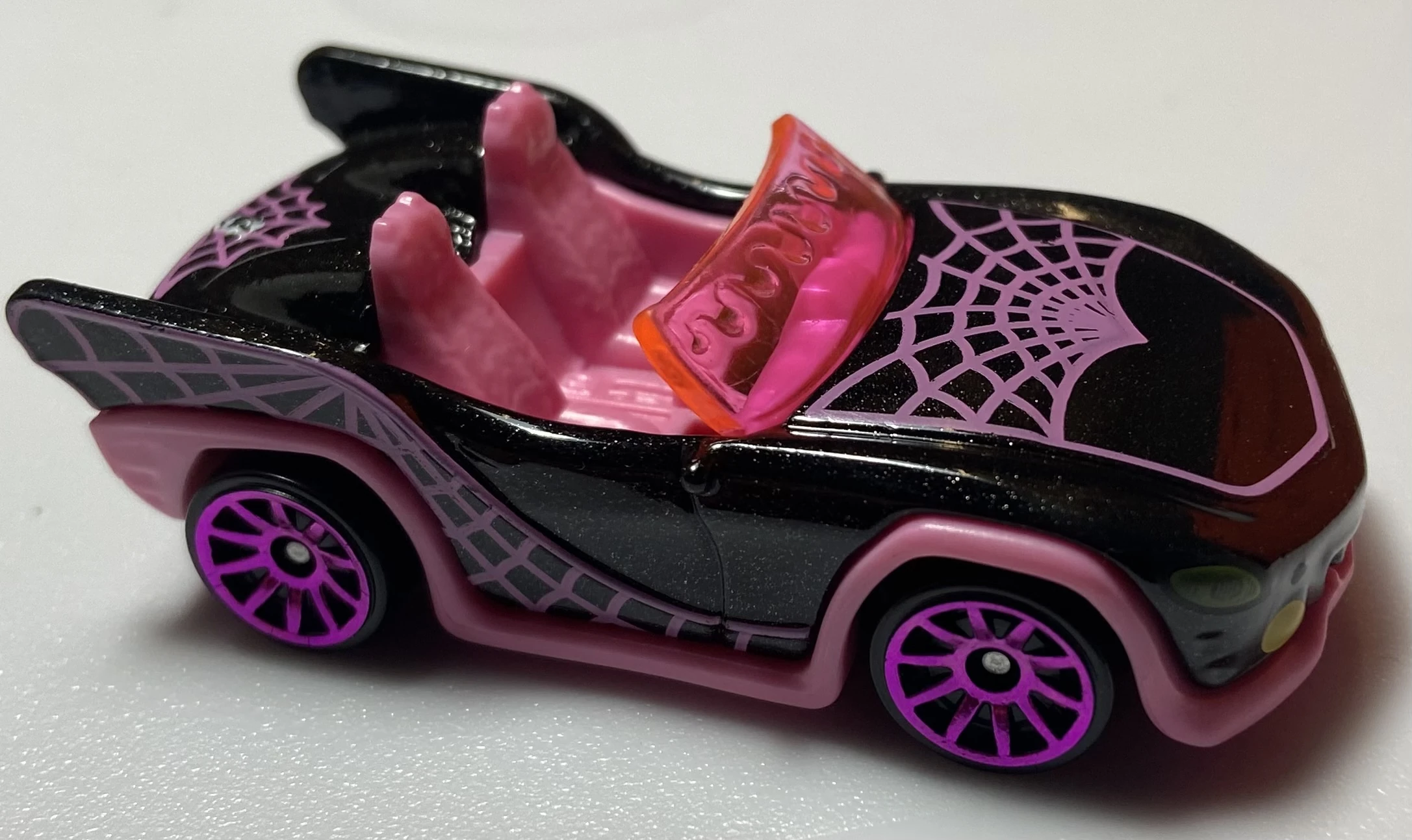 Monster High Ghoul Mobile (2nd Color)