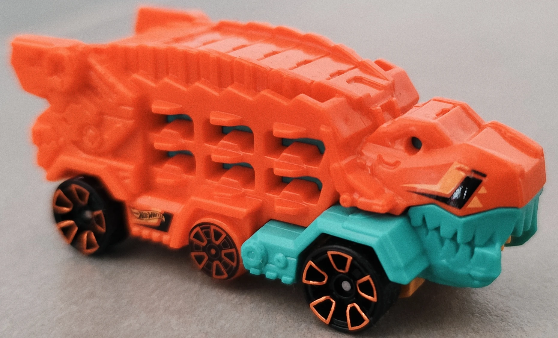 HW Ultimate T-Rex Transporter (2nd Color)