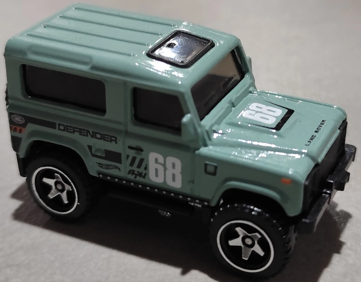 Land Rover Defender 90 (3rd Color)