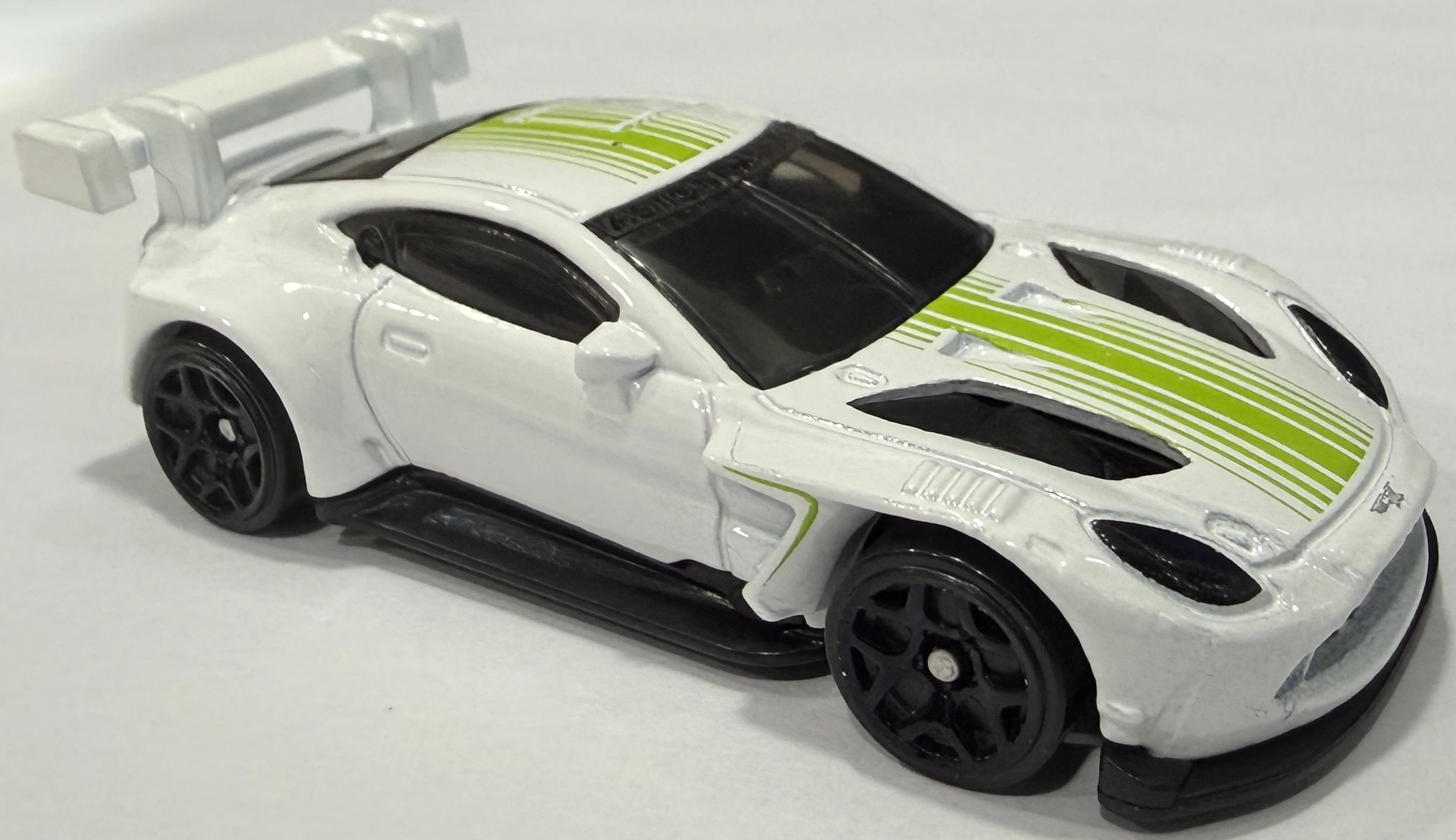 2024 Aston Martin Vantage GT3 (2nd Color)